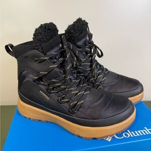 Columbia Red Hills Omni Heat Black and Brown Insulated Boots